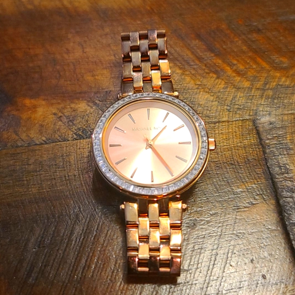 Mikael Kors Rosegold watch